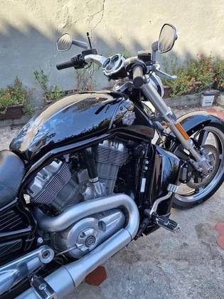 HARLEY-DAVIDSON V-ROD MUSCLE 